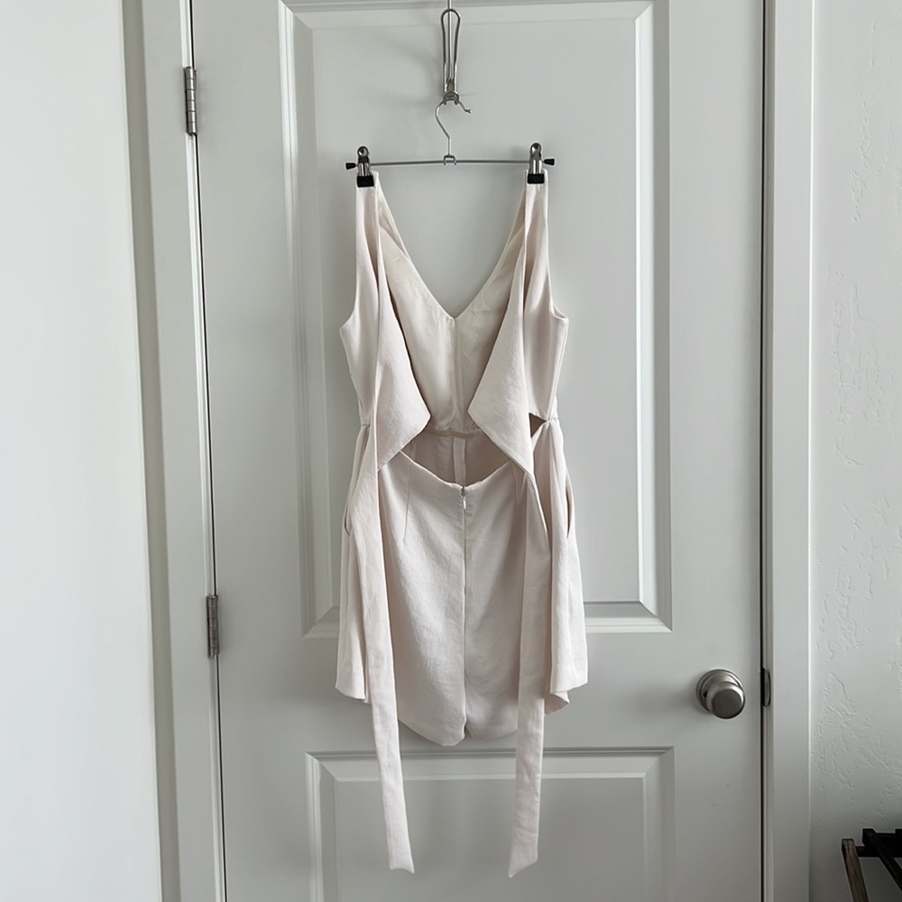 Aritzia Wilfred Romper - Picture 3 of 6